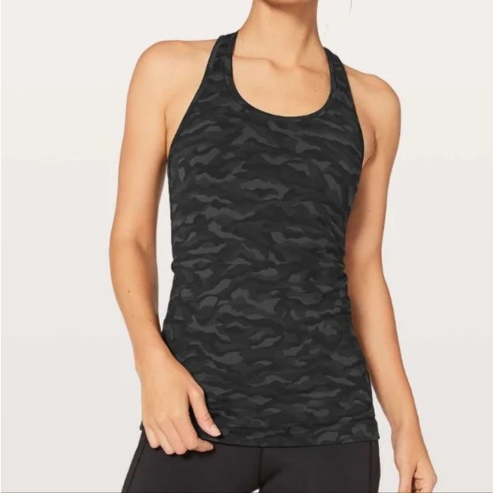 Lululemon Cool Racerback II
Sequoia Camo Print Deep Coal Black Sz 4
